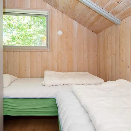 4 Person In Oksbol-by Traum